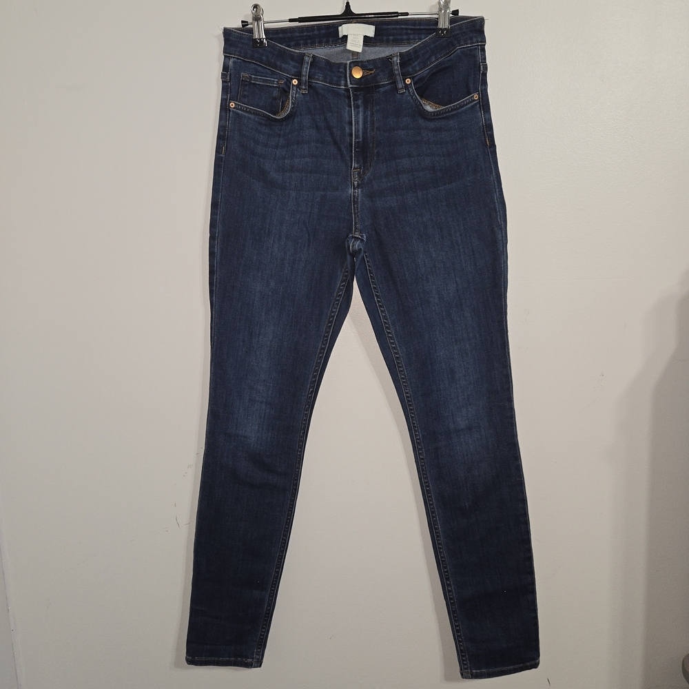 P#24 H&M Size 8 Classic Blue‎ Women's Jeans